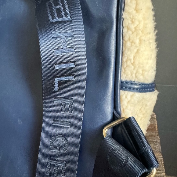 Tommy Hilfiger 1985 Shearling Red, White and Blue Backpack with Blue Logo Straps - Picture 5 of 10